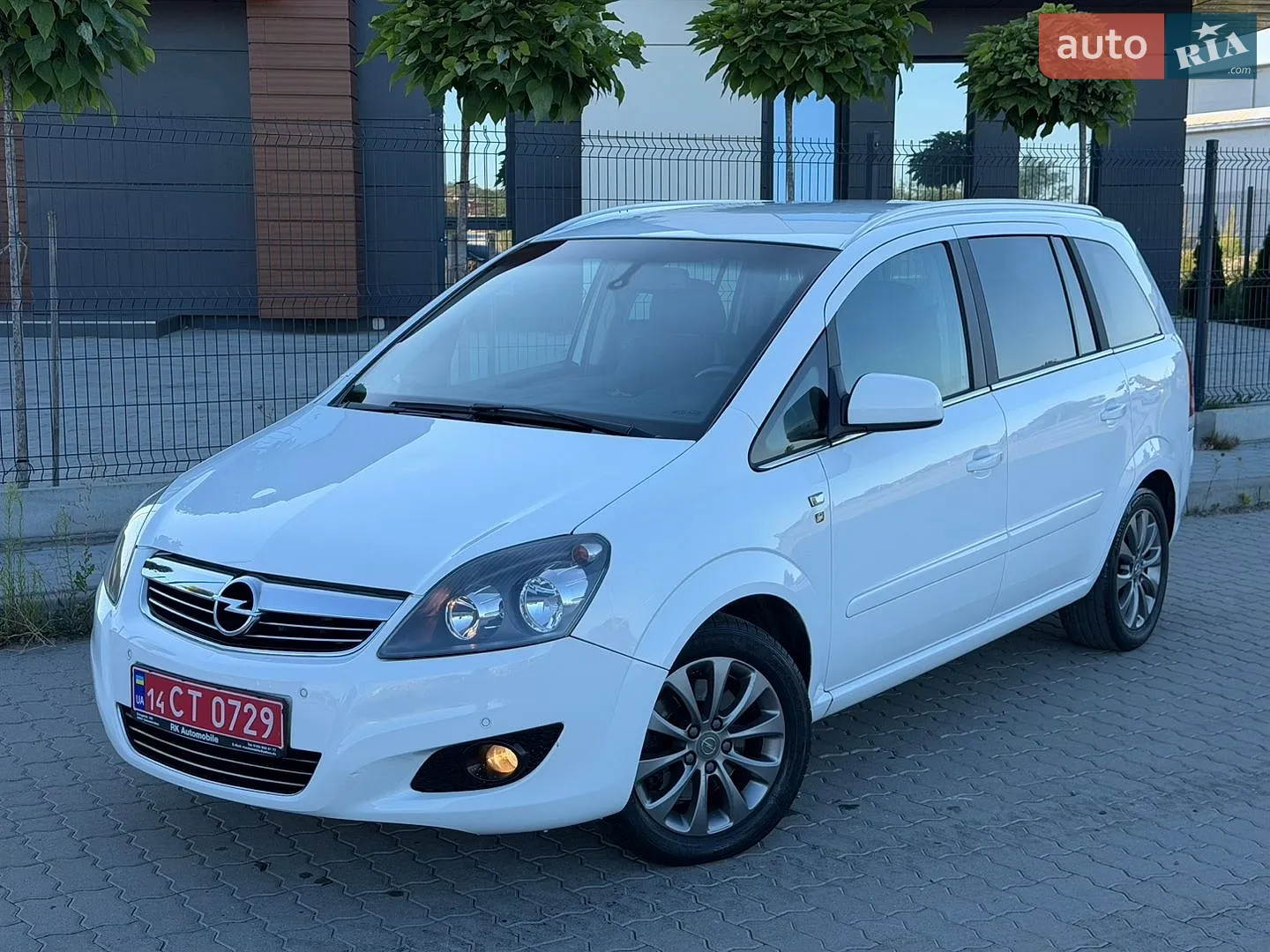 2010 Opel Zafira - мініатюра 12