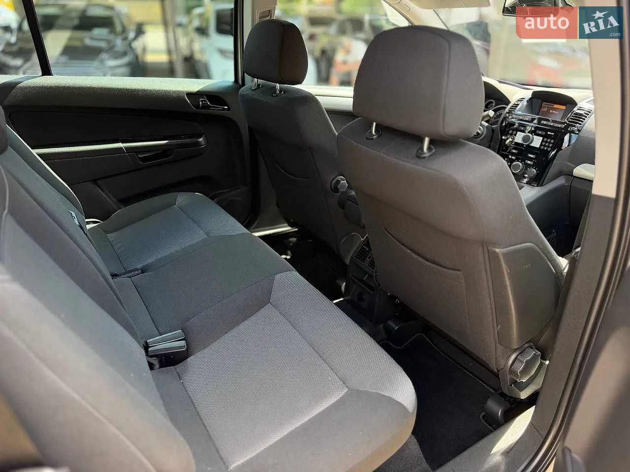 2010 Opel Zafira - мініатюра 16