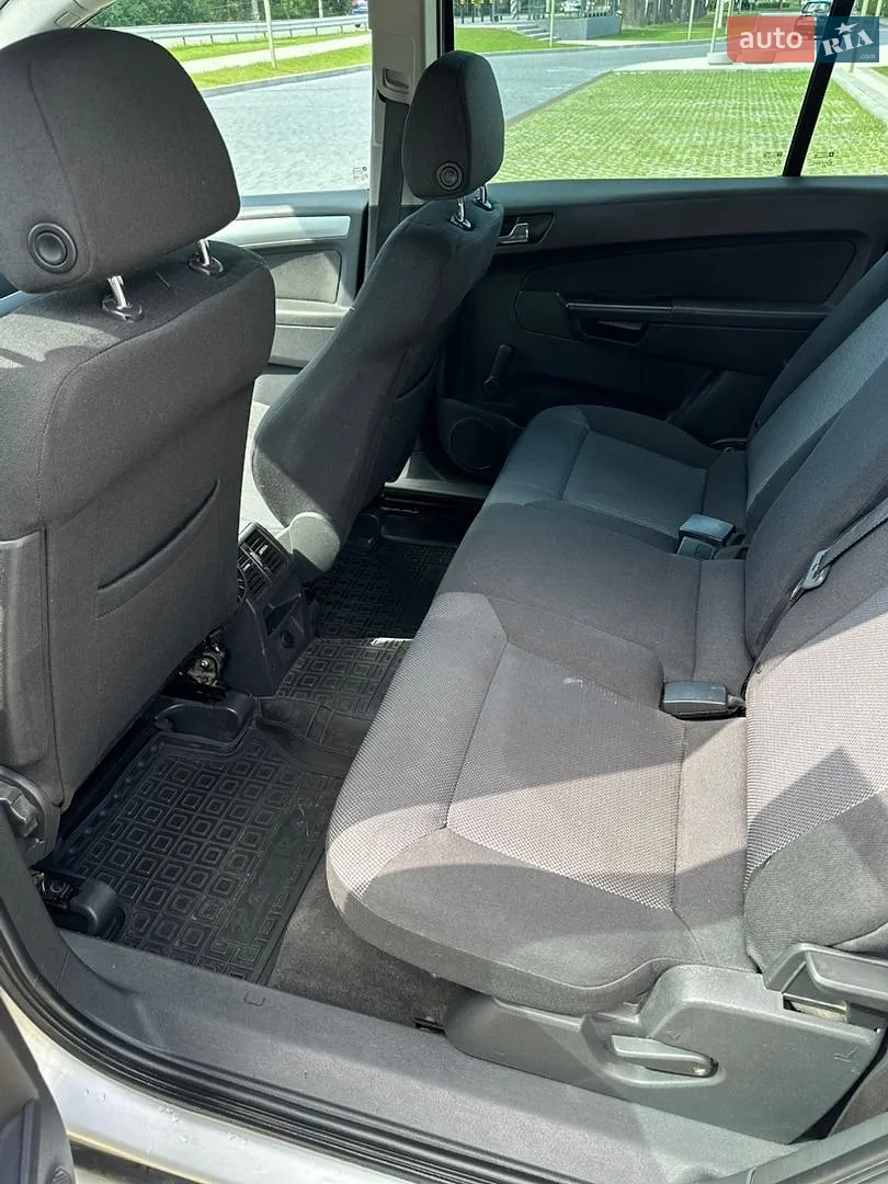 2011 Opel Zafira - мініатюра 28