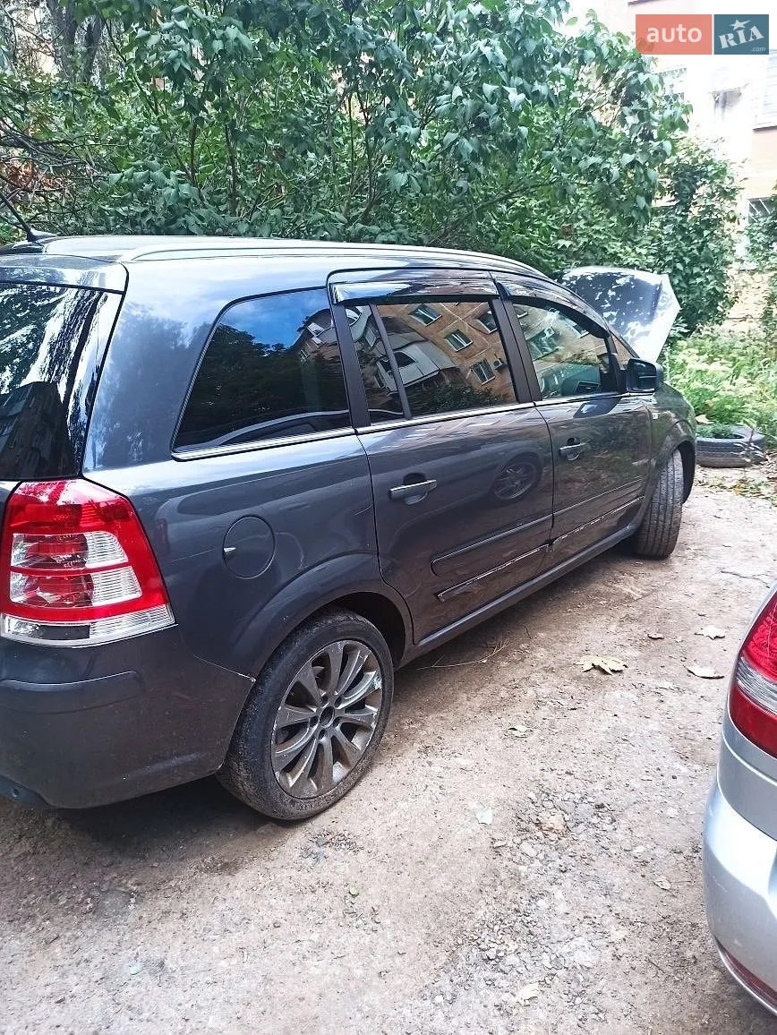 2011 Opel Zafira - мініатюра 2
