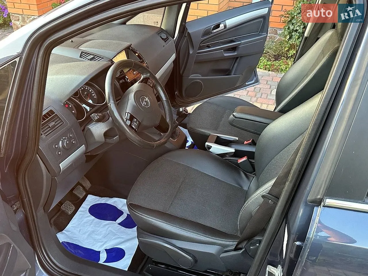2011 Opel Zafira - мініатюра 12