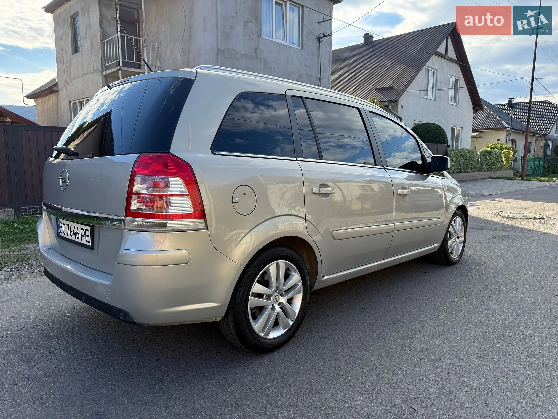 2010 Opel Zafira - мініатюра 10