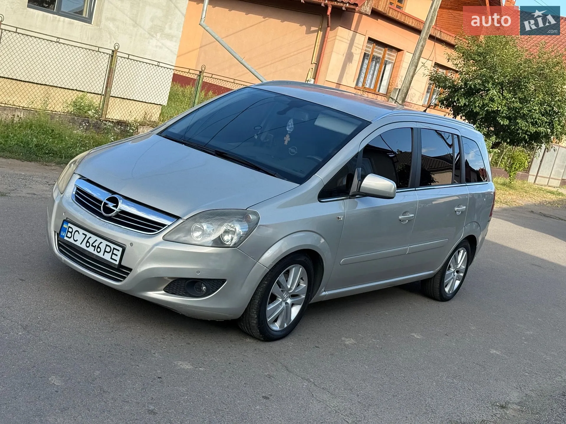 2010 Opel Zafira - мініатюра 16