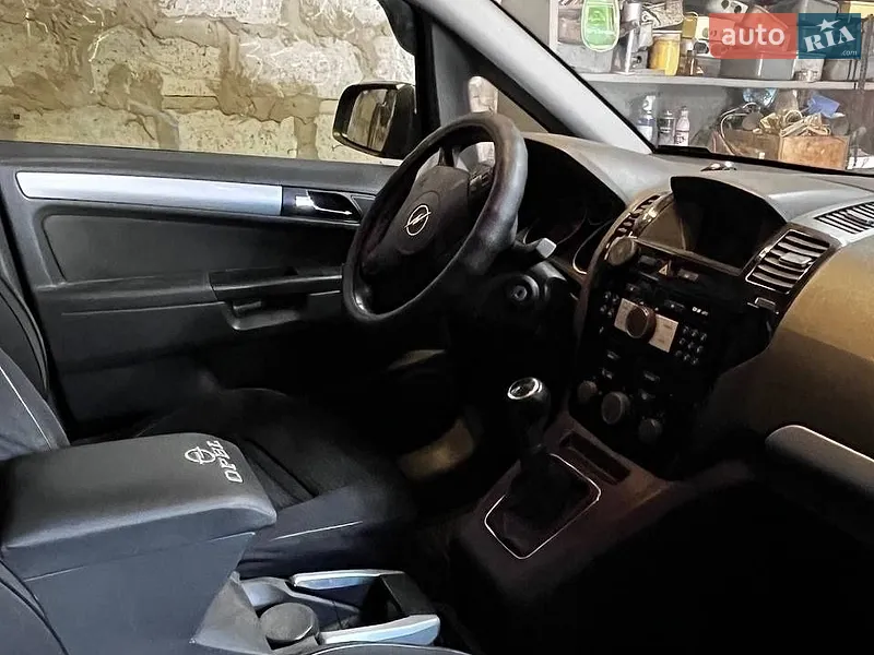 Opel Zafira 2010