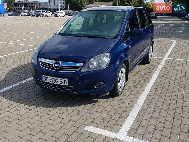 Opel Zafira 2011