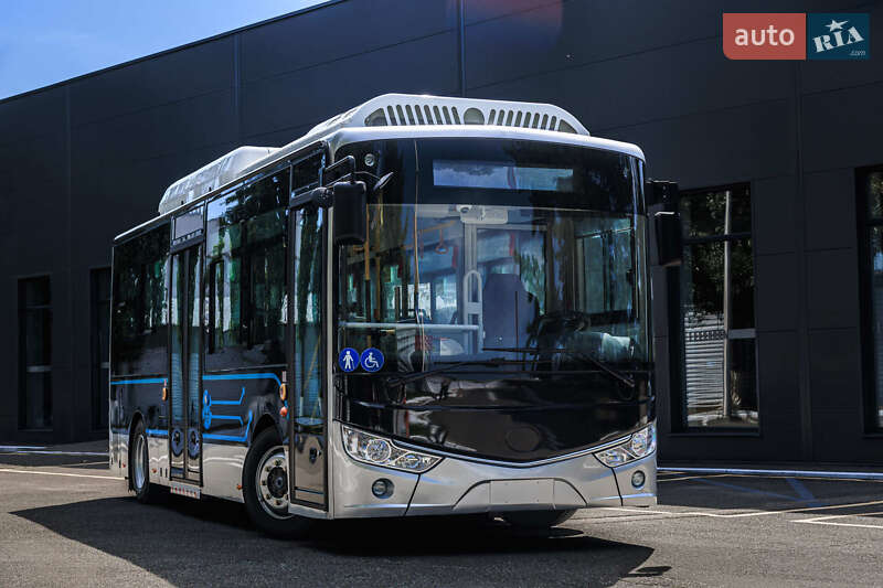 Городской автобус Ostcar 8 2025 в Киеве