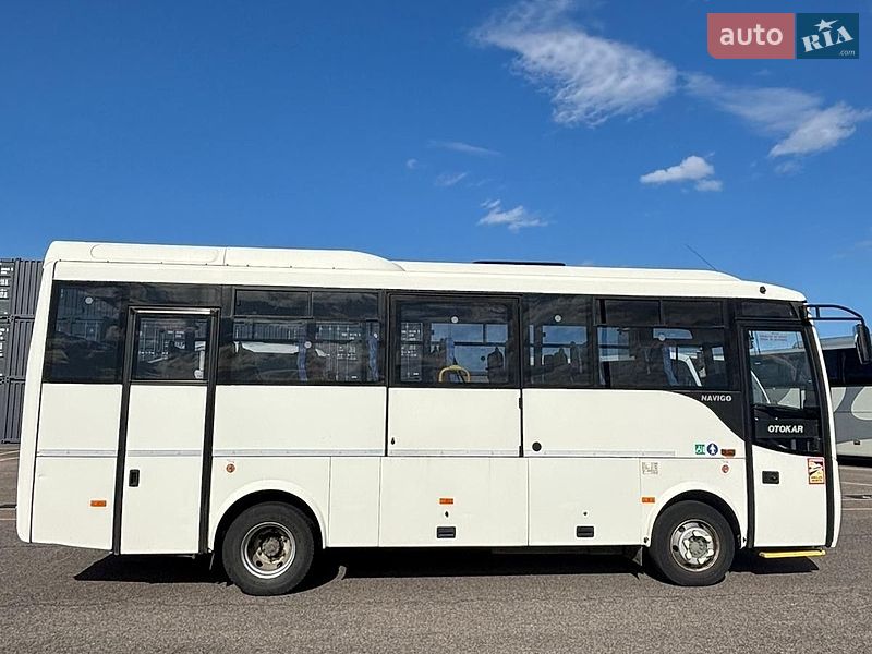Приміський автобус Otokar Navigo 2013 в Львові