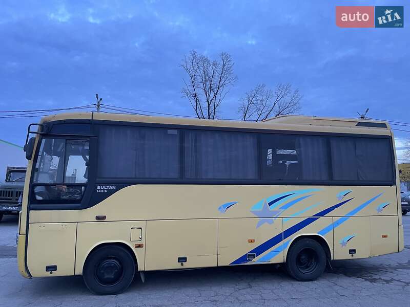 Приміський автобус Otokar Sultan 2004 в Полтаві