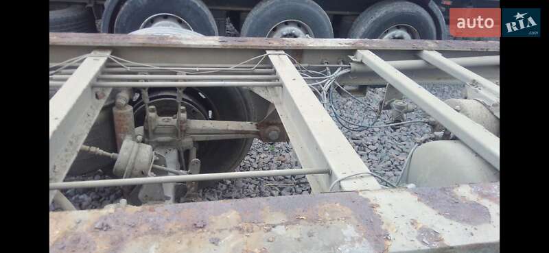 Шасси полуприцеп Pacton 3139 1990 в Луцке