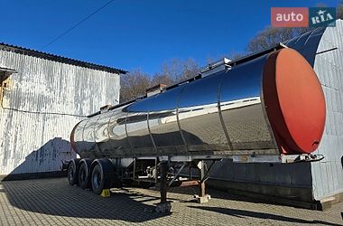 Цистерна полуприцеп Pacton 3139 1981 в Черновцах