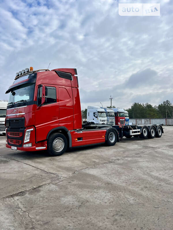 Контейнеровоз напівпричіп Pacton TXC 2016 в Вараші фото 4 Контейнеровоз напівпричіп Pacton TXC 2016 в Вараші