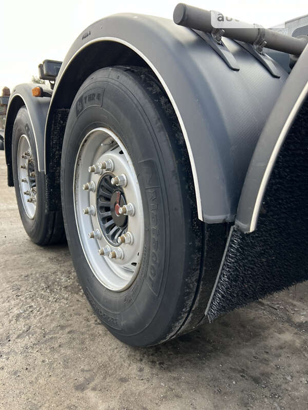 Контейнеровоз напівпричіп Pacton TXC 2016 в Вараші фото 15 Контейнеровоз напівпричіп Pacton TXC 2016 в Вараші