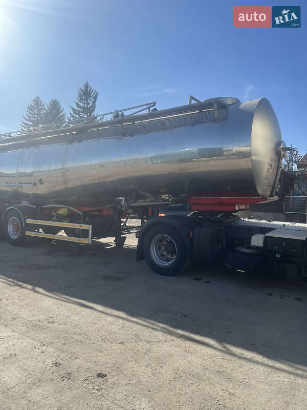Цистерна полуприцеп Pacton TXL 1994 в Городке