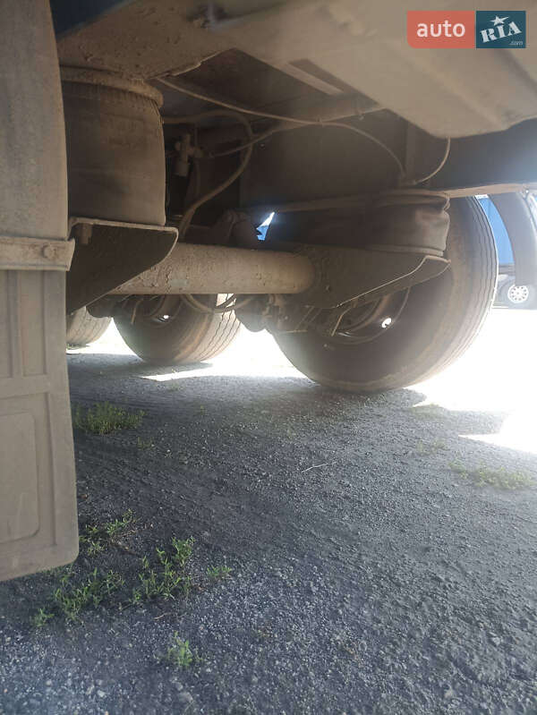 Бортовий напівпричіп Pacton TXZ 339 1997 в Новому Бузі