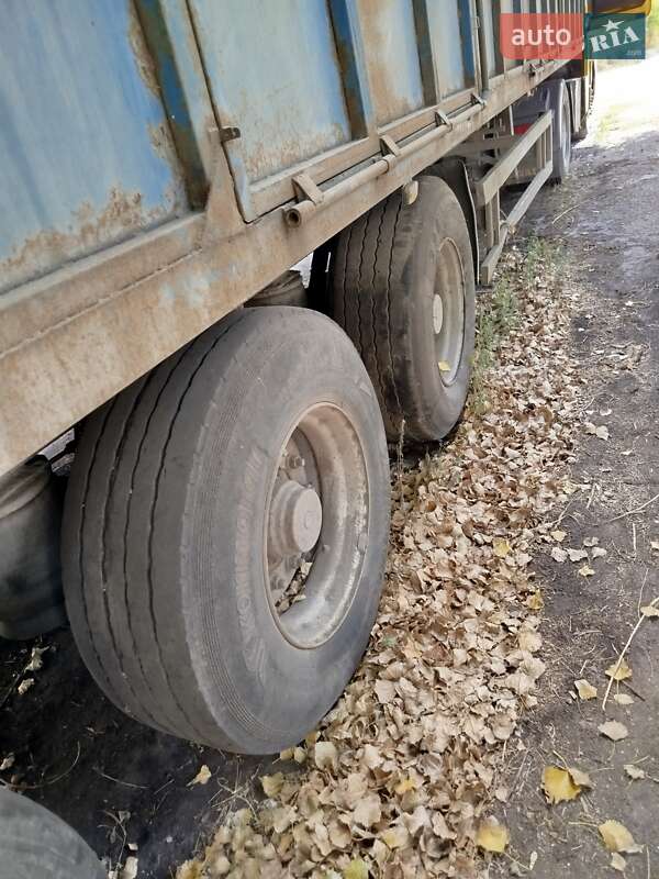 Зерновоз - напівпричіп Panav NV 35 1999 в Кривому Розі