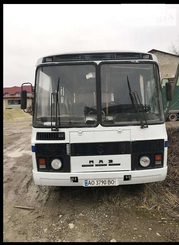 Приміський автобус ПАЗ 32051 2004 в Хусті