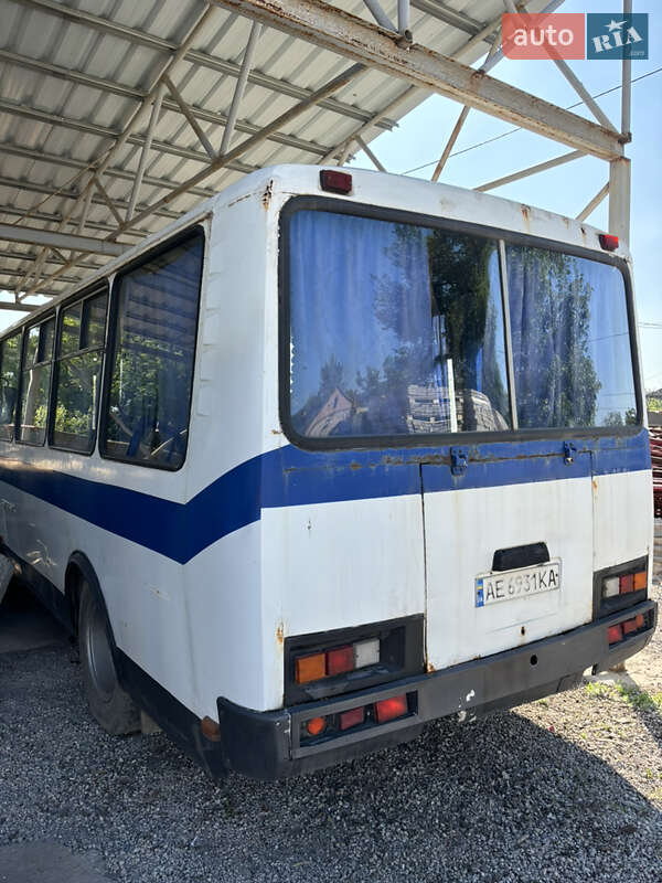 Приміський автобус ПАЗ 32053 2004 в Кривому Розі