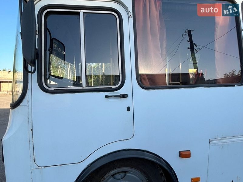 Міський автобус ПАЗ 32053 2004 в Пирятині