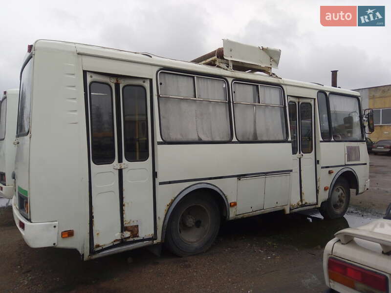 Міський автобус ПАЗ 32054 2006 в Ніжині