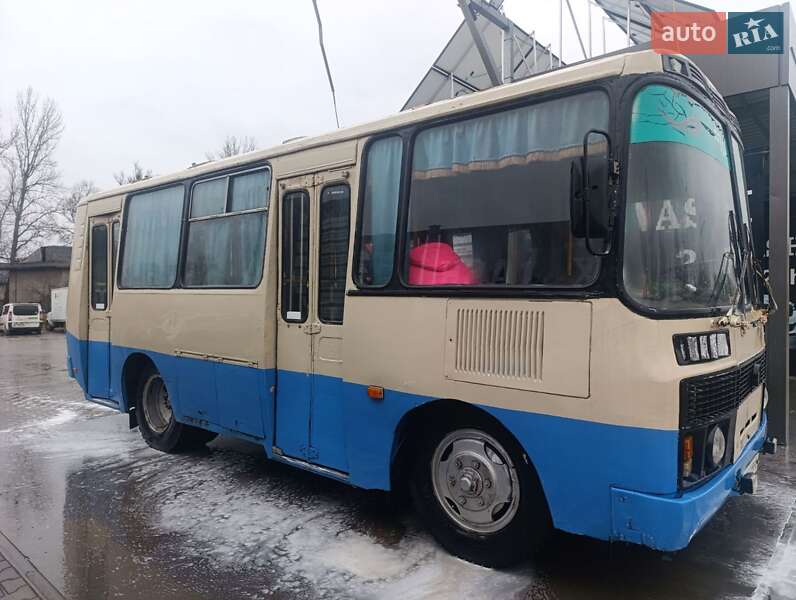 Приміський автобус ПАЗ 32054 2005 в Івано-Франківську
