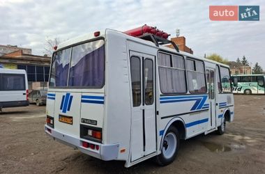 Приміський автобус ПАЗ 32054 2005 в Кам'янець-Подільському