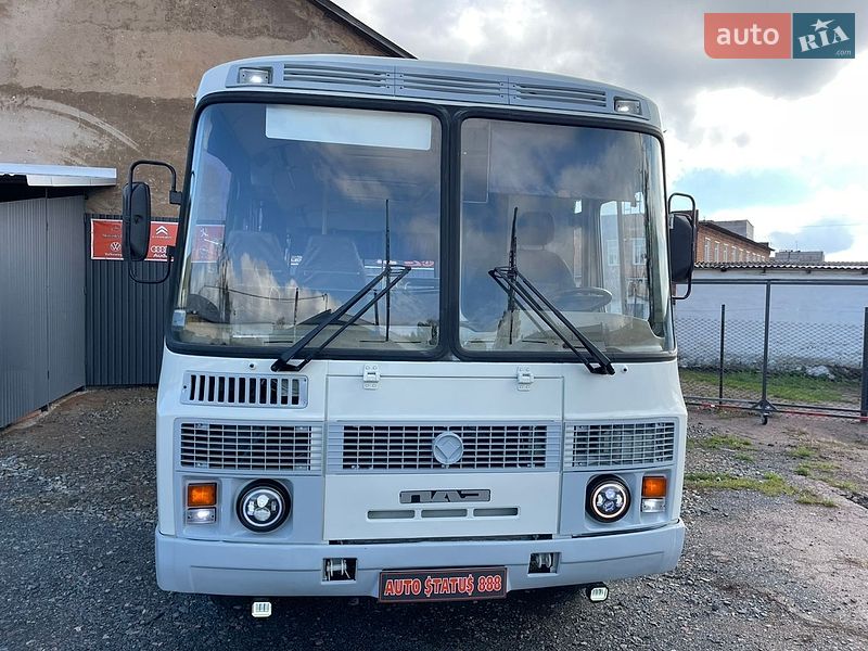 Приміський автобус ПАЗ 32054 2010 в Коростені