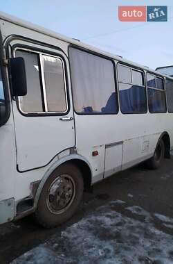 Міський автобус ПАЗ 3205 2004 в Драбіву