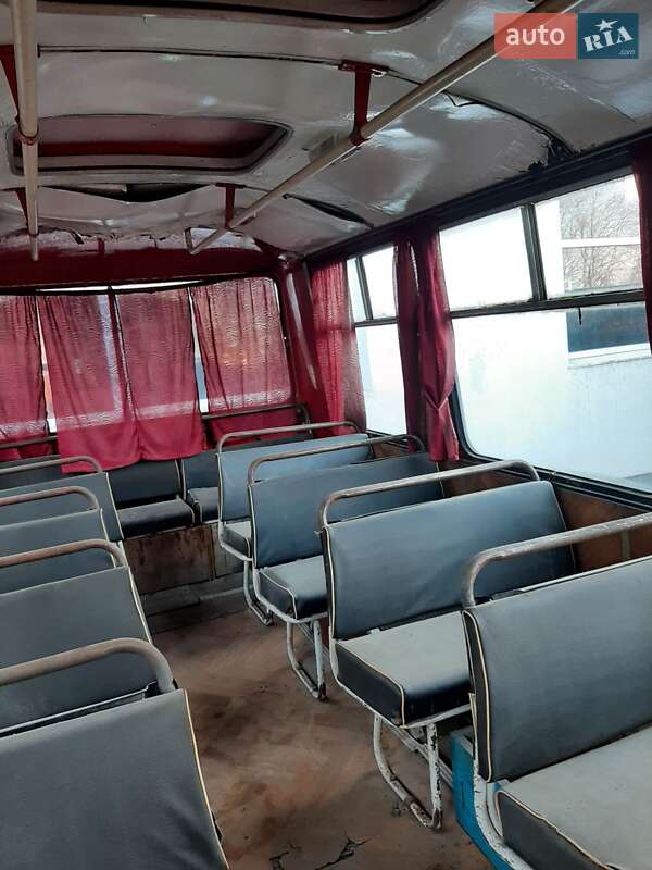 Пригородный автобус ПАЗ 3205 1991 в Хмельницком