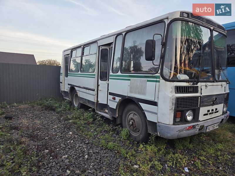 Пригородный автобус ПАЗ 3205 2004 в Луцке