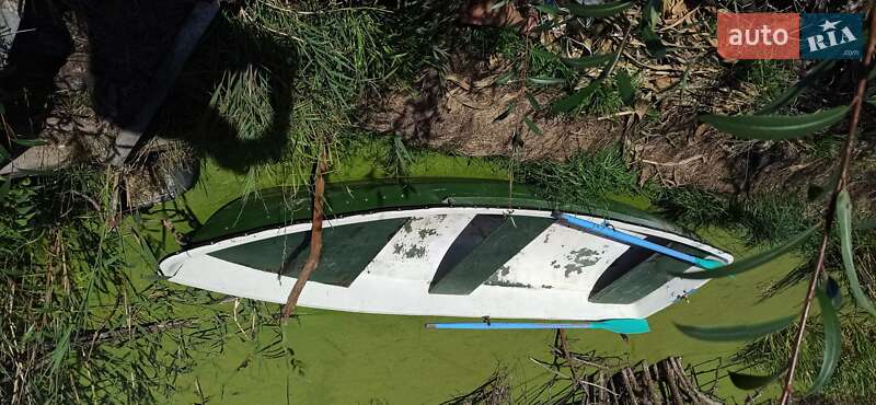 Лодка Пелла-Фиорд 4 1990 в Шептицькому