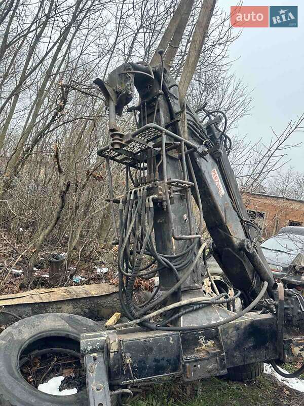 Кран-маніпулятор PENZ 9100 2017 в Стрию