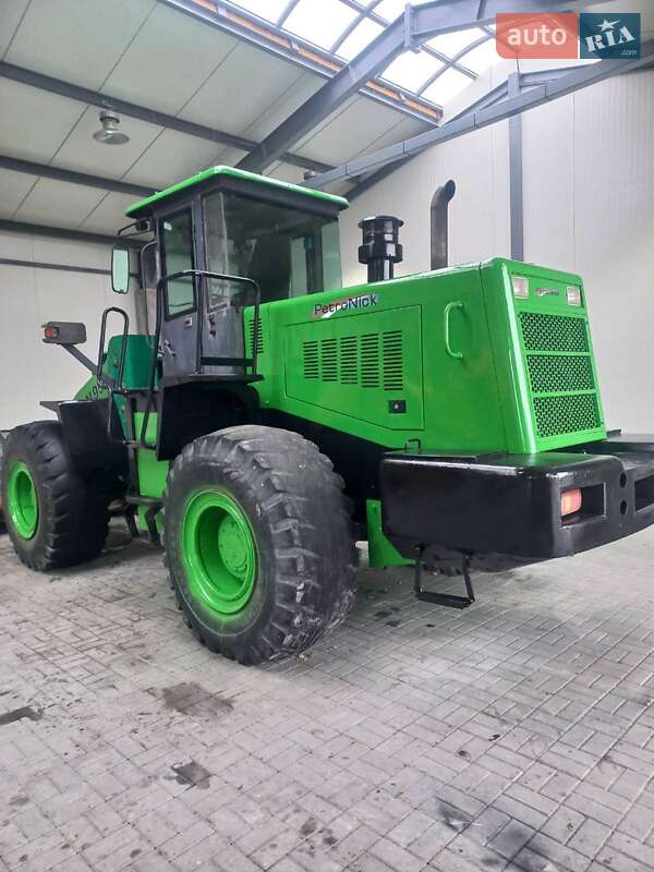 Фронтальный погрузчик PetroNick PN 2011 в Ровно фото 4 Фронтальный погрузчик PetroNick PN 2011 в Ровно
