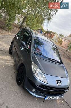 Микровэн Peugeot 1007 2005 в 