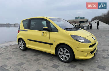 Микровэн Peugeot 1007 2005 в 
