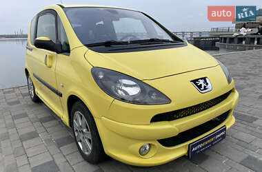 Микровэн Peugeot 1007 2005 в 