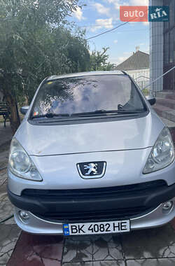 Микровэн Peugeot 1007 2006 в Звенигородке