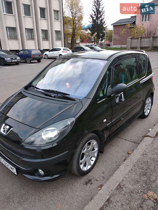 Peugeot 1007 2005