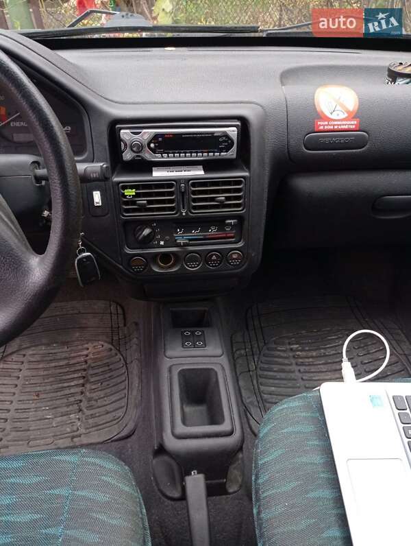 Хэтчбек Peugeot 106 1997 в Киеве фото 2 Хэтчбек Peugeot 106 1997 в Киеве