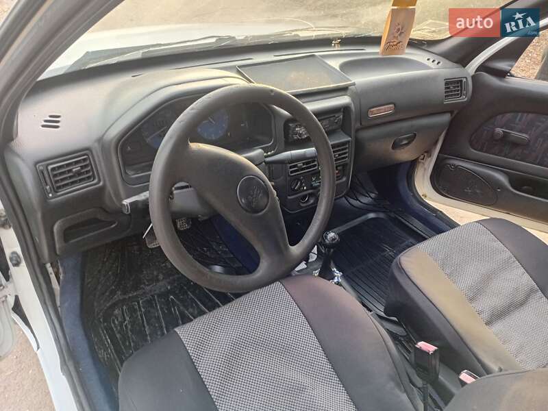 Хетчбек Peugeot 106 1996 в Івано-Франківську