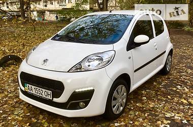 Хэтчбек Peugeot 107 Hatchback (5d) 2013 в Киеве