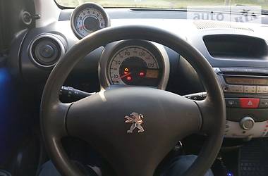 Хетчбек Peugeot 107 2013 в 