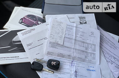Хетчбек Peugeot 107 2012 в 