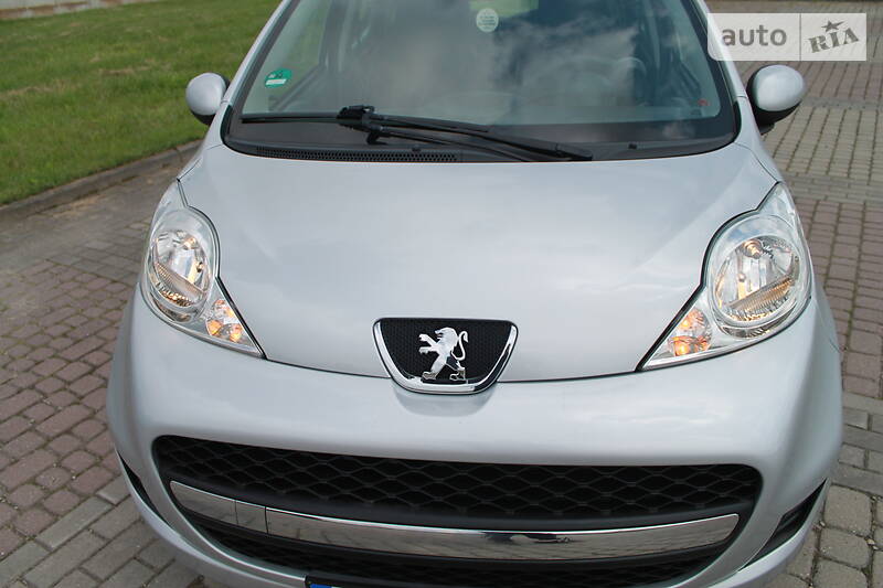 Хетчбек Peugeot 107 2011 в Дрогобичі