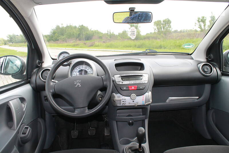 Хетчбек Peugeot 107 2011 в Дрогобичі