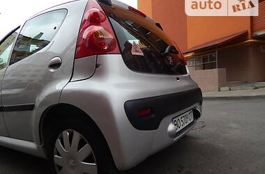 Хетчбек Peugeot 107 2006 в Тернополі