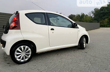 Хэтчбек Peugeot 107 2012 в Киеве