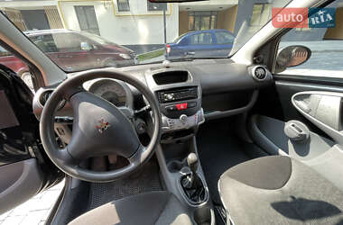 Хэтчбек Peugeot 107 2010 в Львове