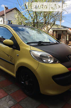 Хетчбек Peugeot 107 2006 в 