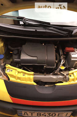 Хетчбек Peugeot 107 2006 в 