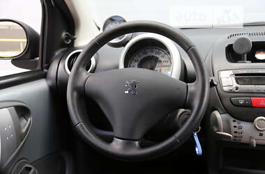 Хетчбек Peugeot 107 2011 в Києві